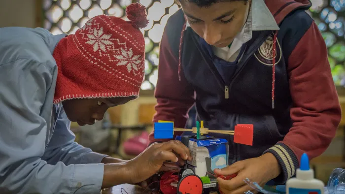 We believe in the power of people
who want to make a change!